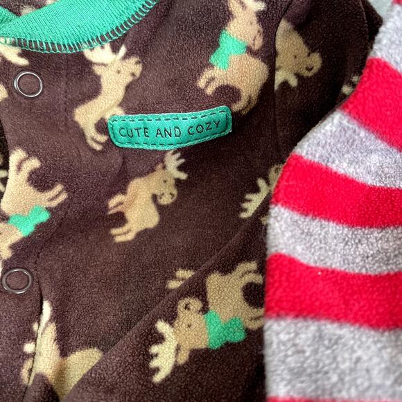 2 Child Of Mine  Carter's 6-9 months one-Piece soft pj outfits reindeer - Picture 9 of 10